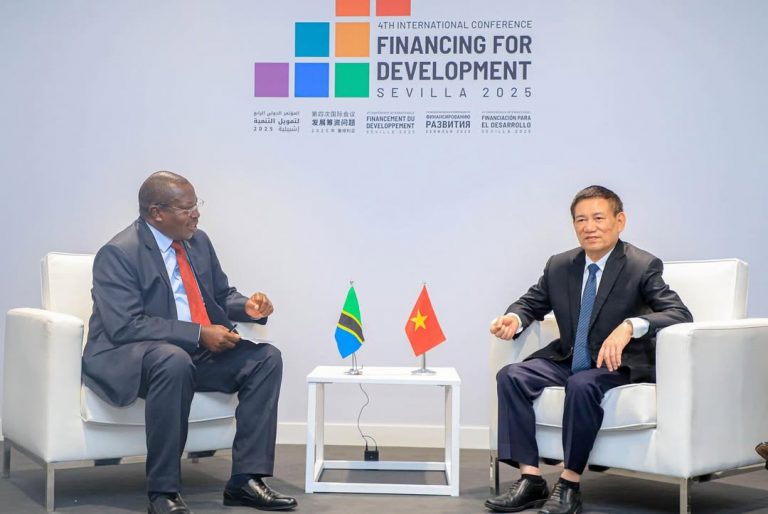 Dkt. Philip Mpango