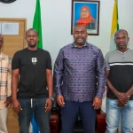 COMORO WAIPONGEZA TAIFA STARSBalozi wa Tanzania nchini Comoro,Saidi Yakubu leo amewapokea wache (1)