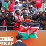 KENYAN-FANS-2