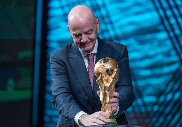 gianno-infantino-withtriphy-2603-g-2000