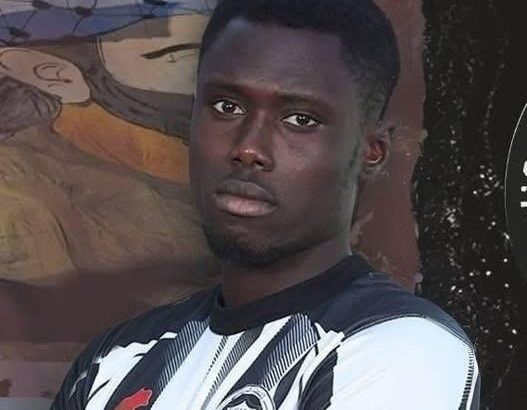 🚨 𝗕𝗥𝗘𝗔𝗞𝗜𝗡𝗚- Moroccan club USM Oujda have sacked Senegal midfielder Issa Ndiaye over his